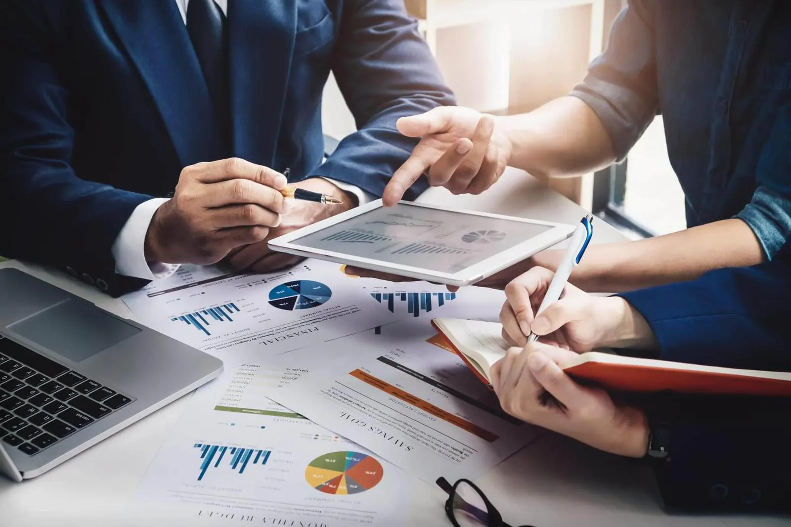Strategic Thinking for the CXO